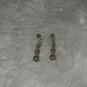 Clip on earrings gold dangle beaded